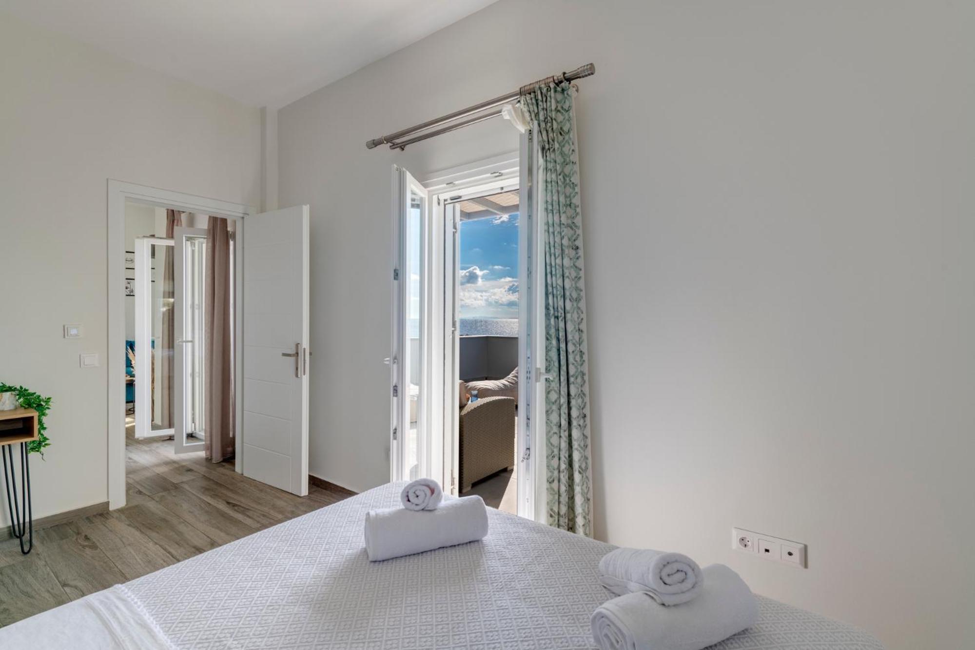 The Book Apartment Megas Gialos - Nites Exterior photo
